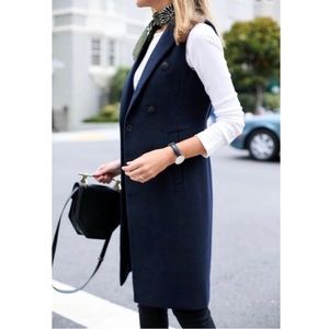 Long sleeveless pea coat
